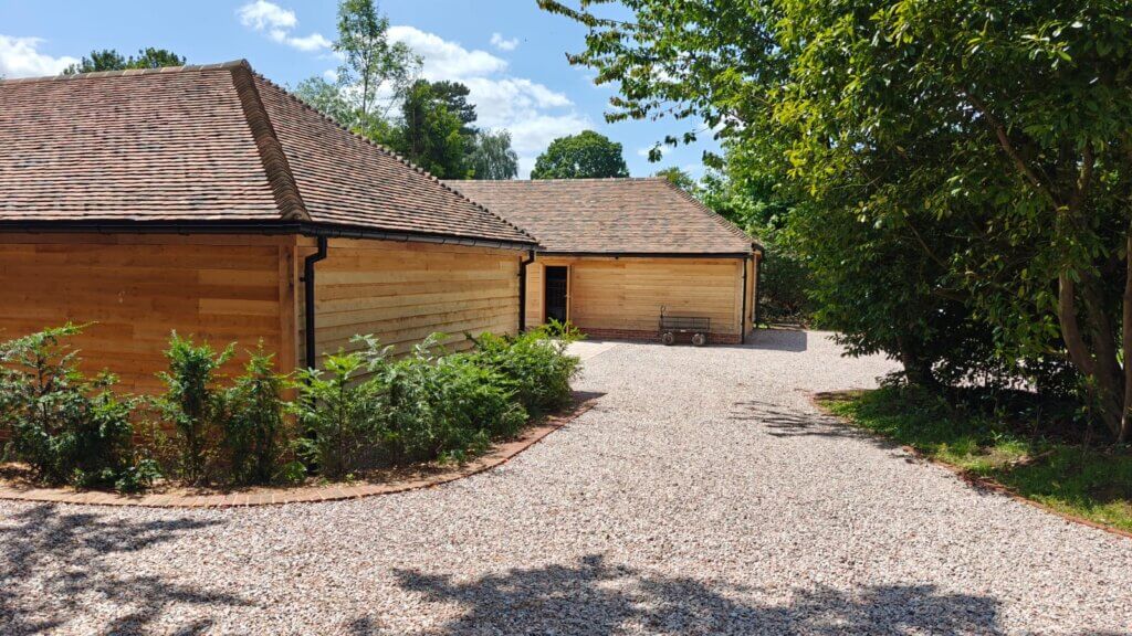 oak frame garage and outbuildings kent